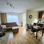 Apartament Z Ogrodem, 20 Metrow Od Plazy