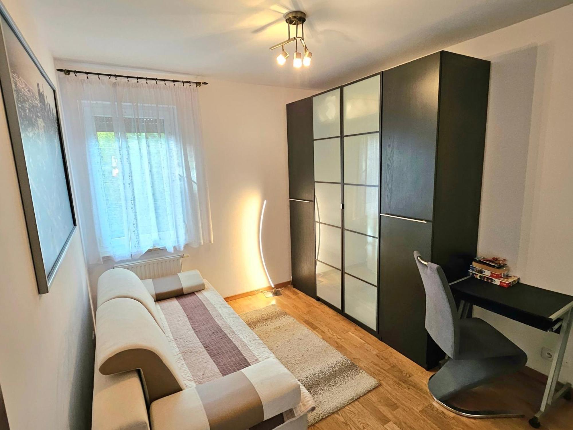 Apartament Z Ogrodem, 20 Metrow Od Plazy